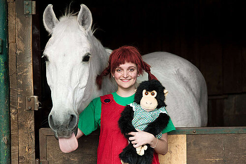 Akteurin Pippi Langstrumpf mit Pferd der Freichtlichtspiele Katzweiler