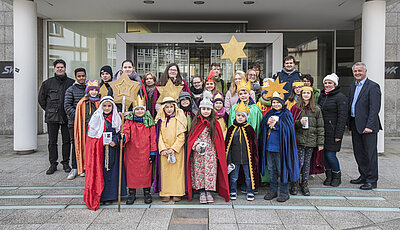 Sternsinger besuchten SWK Kundenservice-Center